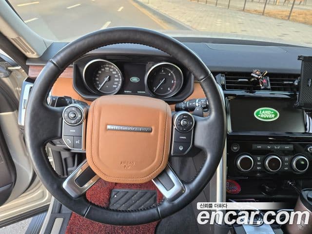 Land Rover Discovery 5 Luxury, 2017 11