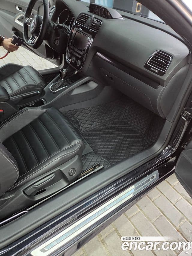 Volkswagen 시로코 2.0 TDI R-Line, 2015 7