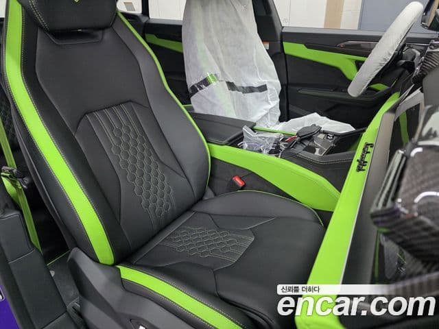 Lamborghini Urus 4.0 V8 SE, 2025 9