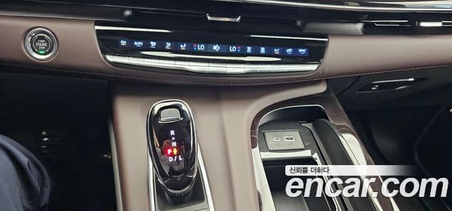 Cadillac Escalade 5세대 ESV Sport Platinum, 2023 8