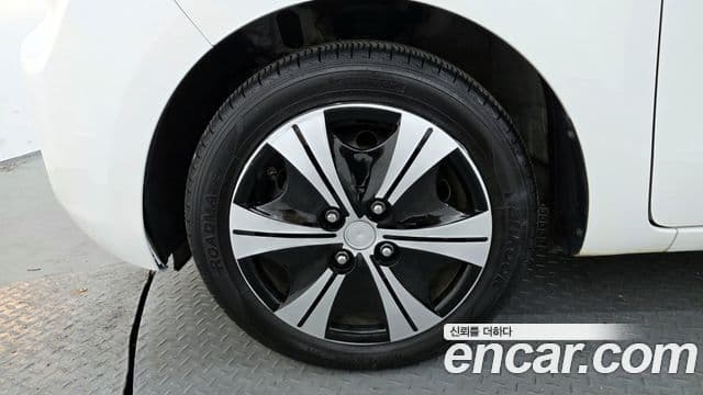 Kia The / новый New Ray Standard, 2022 все фото