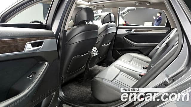 Genesis G80 Luxury, 2017 10