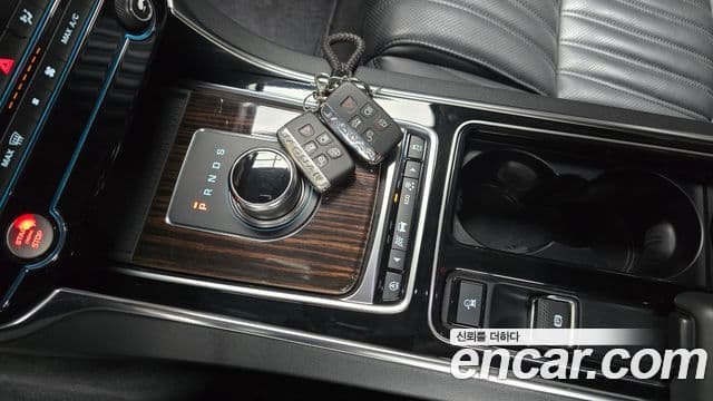 Jaguar XF (X260) 20d Portfolio, 2018 9