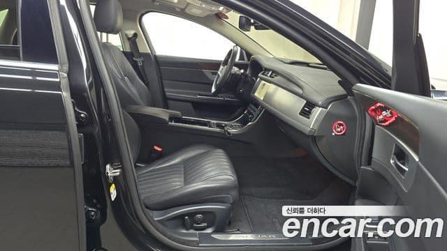 Jaguar XF (X260) 20d Portfolio, 2018 11