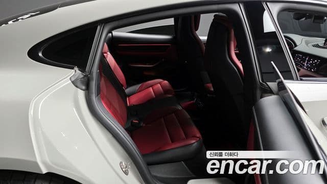 Porsche 타이칸 4S, 2021 11