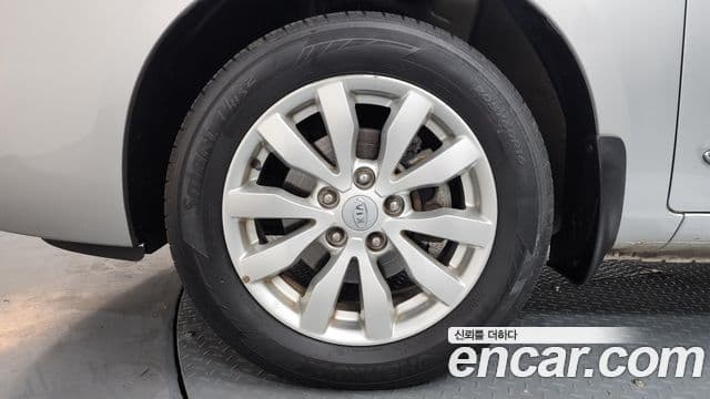 Kia 뉴카렌스 люксовая версия, 2011 все фото