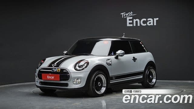 Mini Cooper 3세대, 2019 1