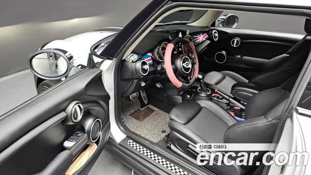 Mini Cooper 3세대, 2019 12