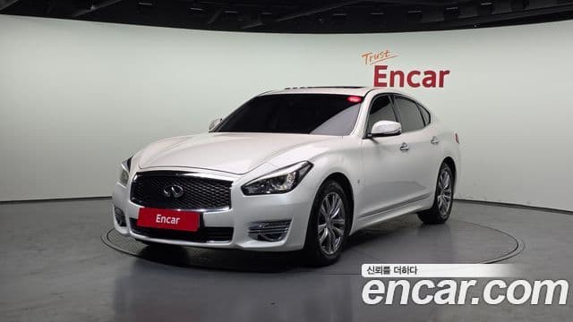 Infiniti Q70 Style, 2017 1