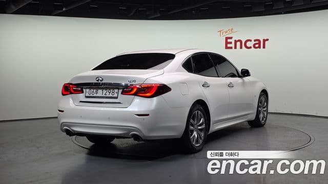 Infiniti Q70 Style, 2017 2