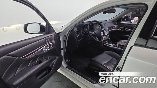 Infiniti Q70 Style, 2017 11