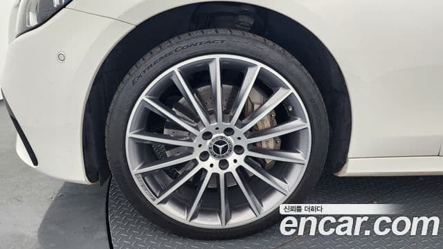 Mercedes-Benz E-класс W213 AMG Line, 2022 все фото