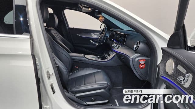 Mercedes-Benz E-класс W213 AMG Line, 2022 11