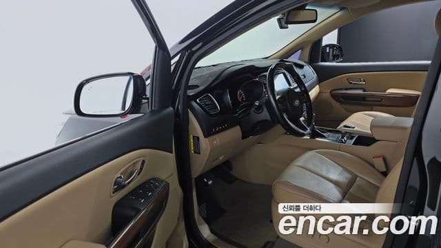 Kia All New Carnival President, 2017 11