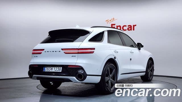 Genesis GV70, 2023 2