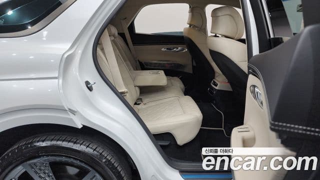 Genesis GV70, 2023 12