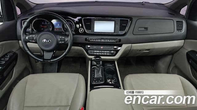 Kia All New Carnival Prestige, 2015 7