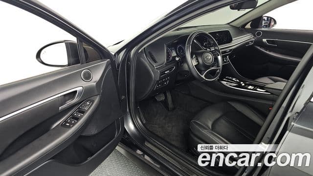 Hyundai Sonata (DN8) Premium Family, 2021 11