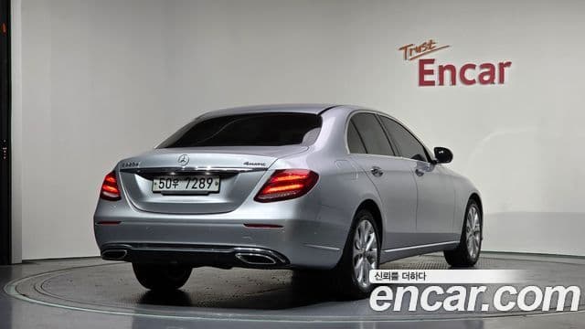 Mercedes-Benz E-класс W213 Exclusive, 2017 2