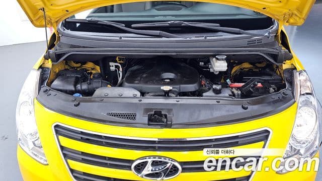 Hyundai Grand Starex детский перевозочный автомобиль, 2017 6