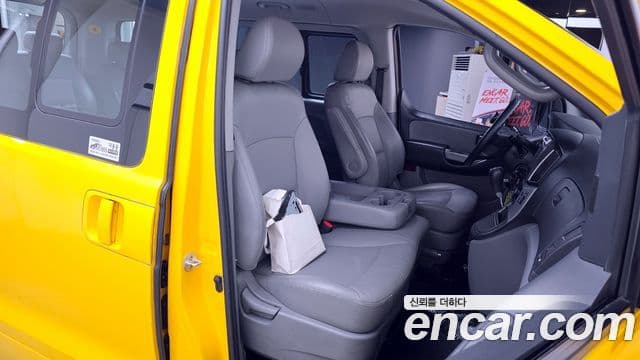 Hyundai Grand Starex детский перевозочный автомобиль, 2017 11