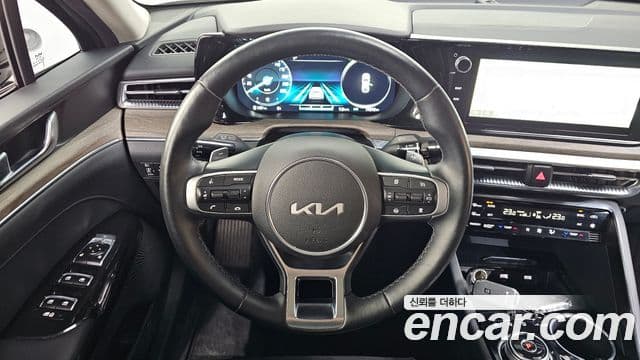 Kia K5 гибрид 3세대 Noblesse, 2023 13
