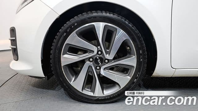 Kia The / новый New Pride Prestige, 2015 все фото