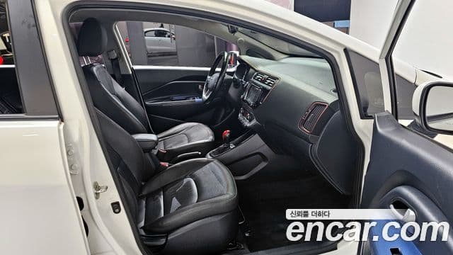 Kia The / новый New Pride Prestige, 2015 10