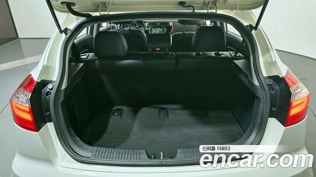 Kia The / новый New Pride Prestige, 2015 19