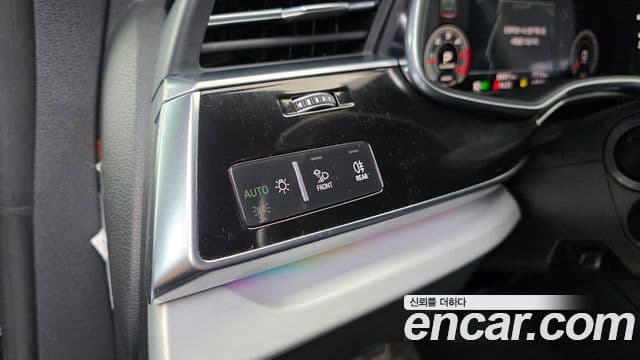 Audi Q8 (4M) Premium, 2021 14