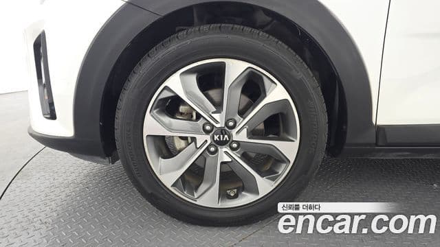 Kia Stonic Trendy, 2018 все фото