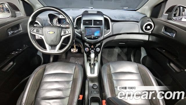 Chevrolet(GM대우) 아베오 хэтчбек 1.4 турбо RS, 2015 7