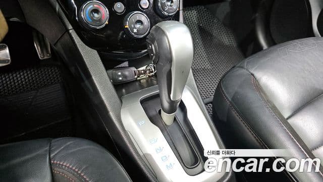 Chevrolet(GM대우) 아베오 хэтчбек 1.4 турбо RS, 2015 9