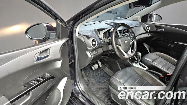 Chevrolet(GM대우) 아베오 хэтчбек 1.4 турбо RS, 2015 10
