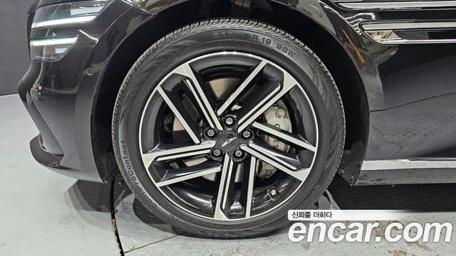 Genesis G80 (RG3) бензин 2.5 турбо AWD, 2026 все фото