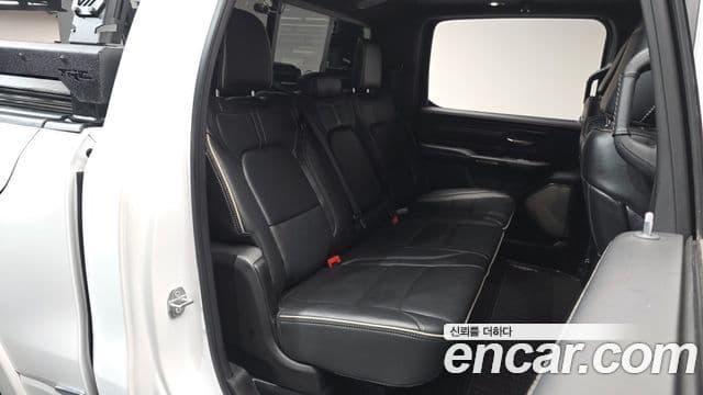 Dodge 램픽업, 2021 12