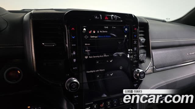 Dodge 램픽업, 2021 16