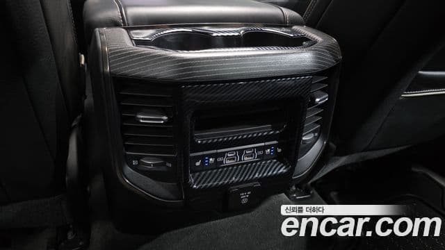 Dodge 램픽업, 2021 18