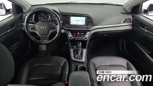 Hyundai Avante AD 1.6 GDI Value Plus, 2017 7