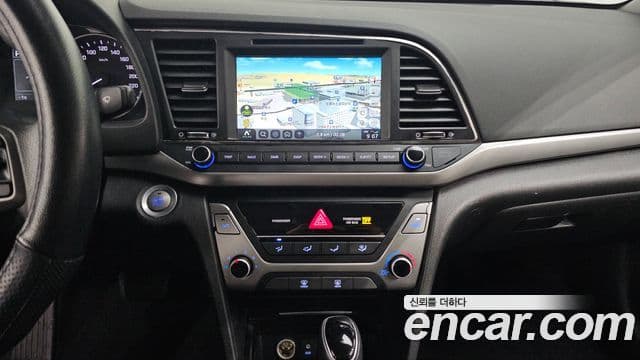 Hyundai Avante AD 1.6 GDI Value Plus, 2017 14