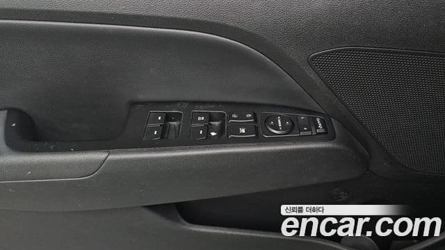 Hyundai Avante AD 1.6 GDI Value Plus, 2017 17