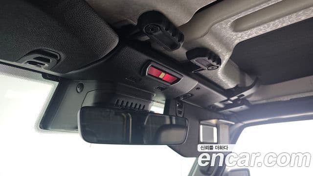 Jeep Wrangler (JL) 2.0 Overland 4도어, 2019 19