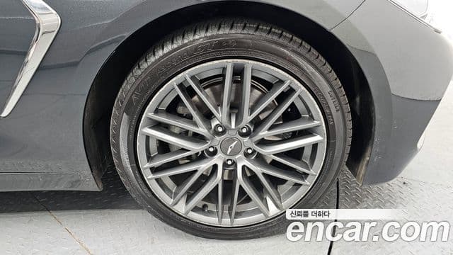 Genesis G70 Supreme, 2018 все фото