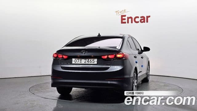 Hyundai Avante AD 1.6 GDI Value Plus, 2017 4