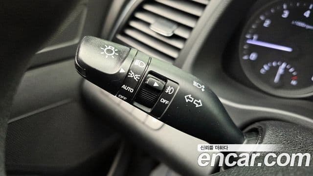 Hyundai Avante AD 1.6 GDI Value Plus, 2017 17