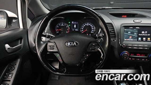 Kia The / новый New K3 Style, 2017 13