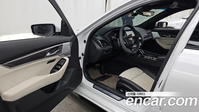 Cadillac CT5 2.0 Sport, 2023 10