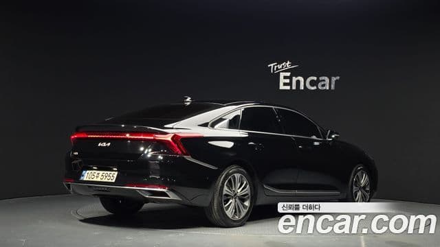 Kia K8 Signature, 2022 2