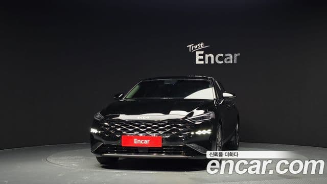 Kia K8 Signature, 2022 3