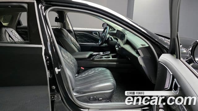 Kia K8 Signature, 2022 10